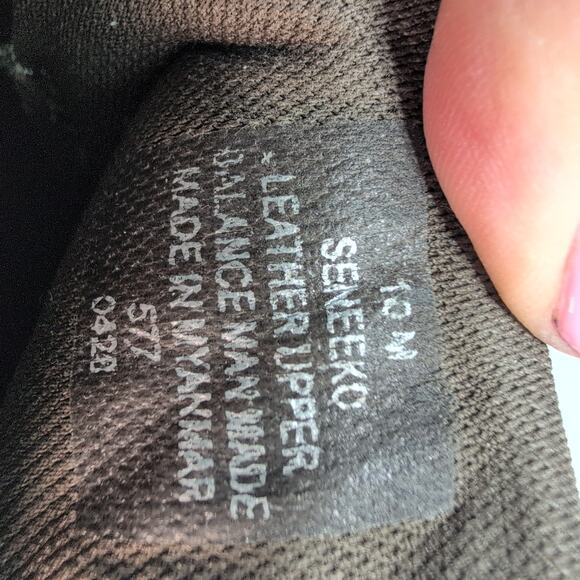 Easy Spirit  Seneeko Suade Olive Green Ankle Boot Women's 10M - Picture 8 of 9